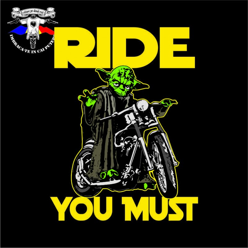 detaliu tricou yoda biker